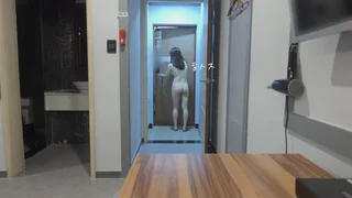 일반-누드로 배달원 마중 나가는 년  한국야동 국산야동