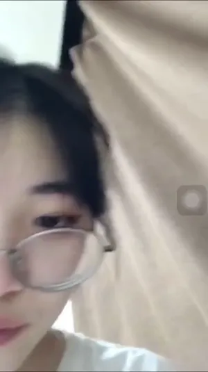 존귀 백보안경녀 영통자위  한국야동 국산야동