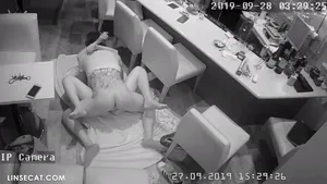 마감후..여종업원과 사장님 ipcam korean porn  한국야동 국산야동