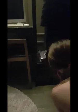 남자 잘못 만나서 노예처럼 성관계를 하는 이쁜 여대생  한국야동 국산야동