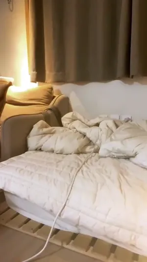 라방에서 노팬으로 뒷고자세 찐하게 취해주기  한국야동 국산야동