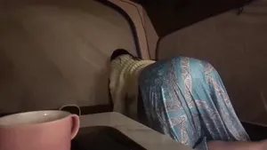 《야외 텐트장에서 신나는 좆질 》  한국야동 국산야동