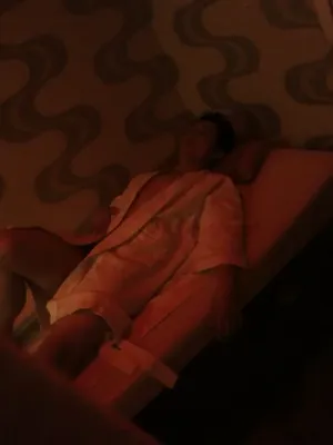 키스방녀에게 삽입준비  한국야동 국산야동