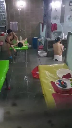 꼼꼼한 세신사 아지매의 손길 1  한국야동 국산야동