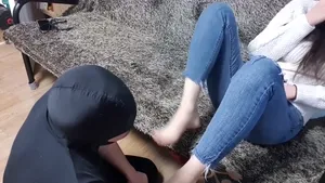 매니아전용-냄새나는 발로 싸대기!!  국산야동 한국야동