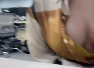 남자화장실 만취녀 이걸 우째..  국산야동 한국야동